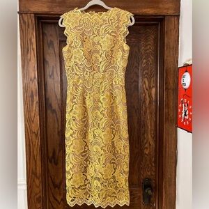 Yellow lace Dress The Population midi.